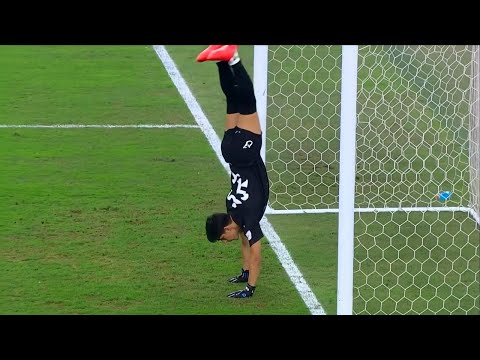 Видео: Редкие моменты пенальти