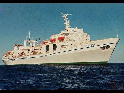 Видео: "Восток" - крупнейшая плавбаза из когда либо построенных в мире