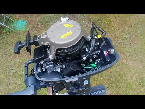 Видео: Лодочный мотор Байкал 9,8 осмотр и первый запуск