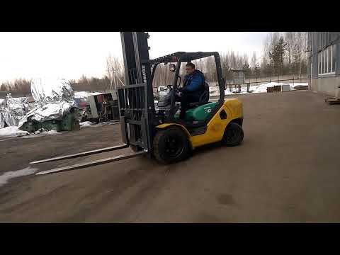 Видео: Komatsu FD30T-16. 2007 г.в. 3650 моточасов
