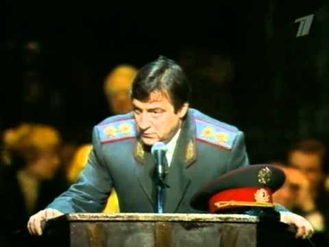 Видео: Хазанов - Красная шапочка. О милиции...