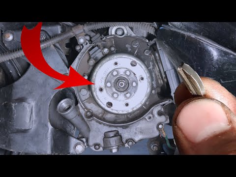 Видео: Стук в двигателе скутера 150 кубов 157 qmj