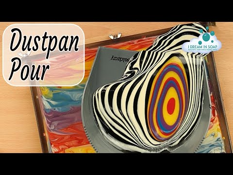 Видео: 🧼🫧Soap Challenge Club: наливка из совка для мусора | холодный способ изготовления мыла 🫧🧼