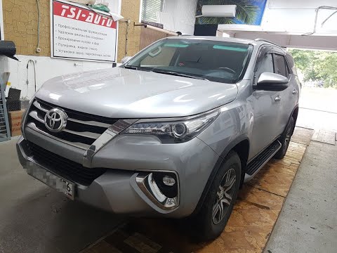 Видео: Toyota Fortuner - Полная Шумоизоляция и Перетяжка дверных вставок и сидений в Воронеже