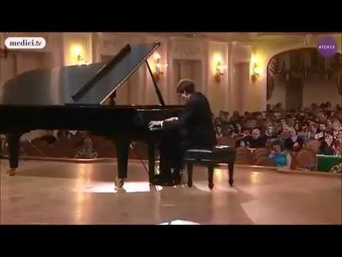 Видео: Рахманинов  Этюд картина ор 39 №5  Исп  Люка Дебарг