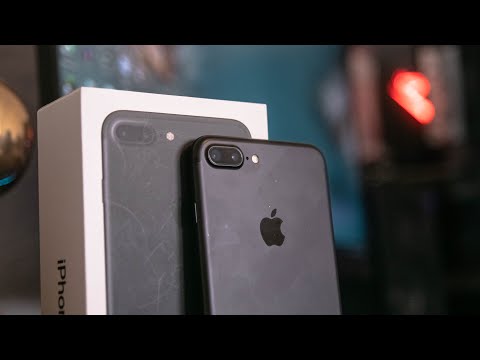 Видео: КАК СЕБЯ ЧУВСТВУЕТ IPHONE 7 PLUS В 2024 ГОДУ || СТОИТ ЛИ БРАТЬ ЕГО?