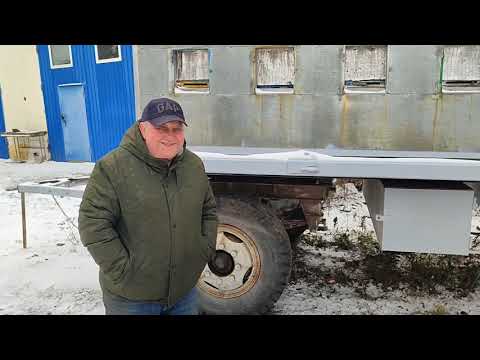 Видео: Бджолопавільйон Домбровського В.П. Вощина антикліщ!