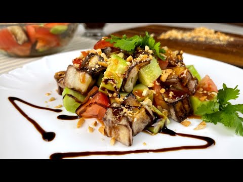 Видео: САЛАТ "Хрустящий Баклажан". САЛАТ заказывала раньше в КАФЕ! ВКУСНЫЙ такой,что без РЕЦЕПТА не ушла!