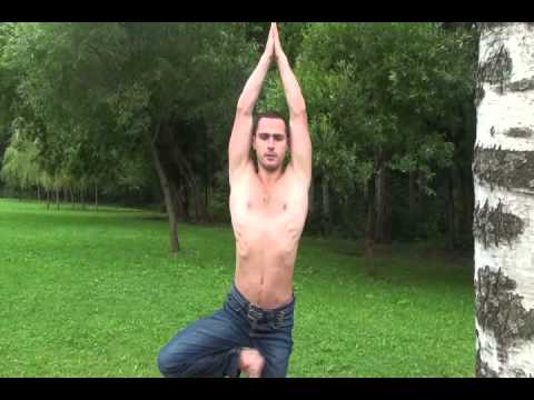 Видео: Йога. Поза "Дерево". Техника и Польза