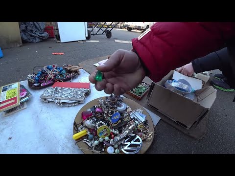 Видео: КУПИЛ БРИЛЛИАНТЫ за 20 гривен БАРАХОЛКА на МИЛЛИОН поиск предметов золотая лихорадка
