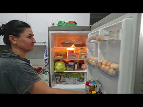 Видео: Печём булочки, фокачу и  готовим тесто.