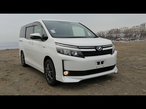 Видео: Всё про Toyota Voxy Hybrid 2015 - Реальный расход и состояние. Пробег 124 000 км