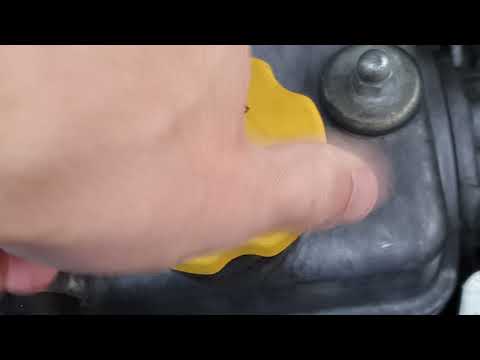 Видео: ПРОБИЛО ПРОКЛАДКУ ГБЦ ИЛИ КУДА УХОДИТ АНТИФРИЗ НА LADA GRANTA FL