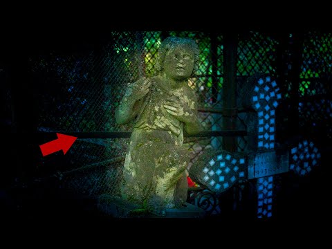 Видео: Сквозь кресты Большеохтинского кладбища. Прогулка вдоль реки мёртвых (часть 01)