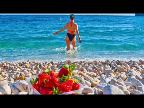 Видео: КРЫМ сегодня. ЖАРА как ЛЕТОМ! ГЛИЦИНИЯ - ВОДОПАД из цветов! СИМЕИЗ 2024, ПЛЯЖ, КУПАНИЯ в АПРЕЛЕ