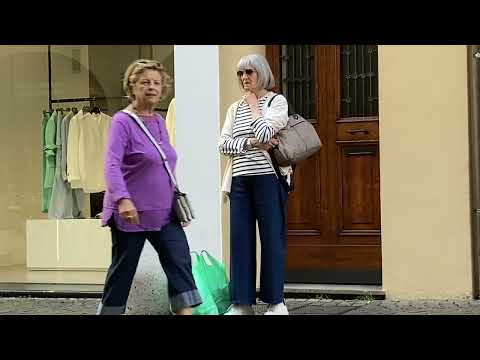 Видео: Как одеваются в Италии в элегантном возрасте