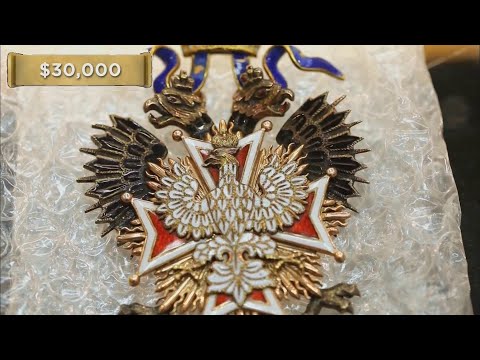 Видео: ХОЧЕТ ПРОДАТЬ СТАРЫЙ РУССКИЙ ОРДЕН