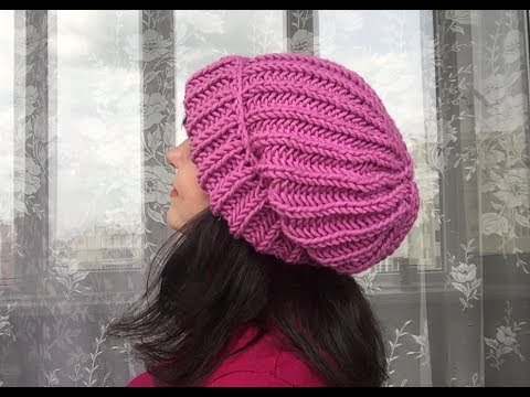 Видео: Модная шапка спицами для начинающих.
