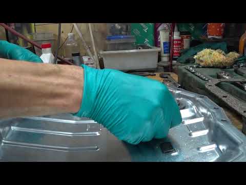 Видео: Замена масла в вариаторе K111 Toyota Premio и других авто. CVT. Oil change in variator K111.