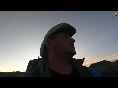 Видео: #Саяны.  Спортивный поход- сплав Вулканы- Жомболок - Ока Саянская # 2 серия "Пешка ВуЛкАнЫ"