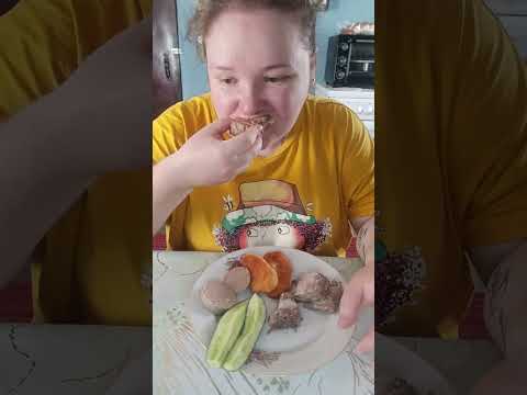Видео: Мукбанг стрипсы, ливерная колбаса, головное мясо