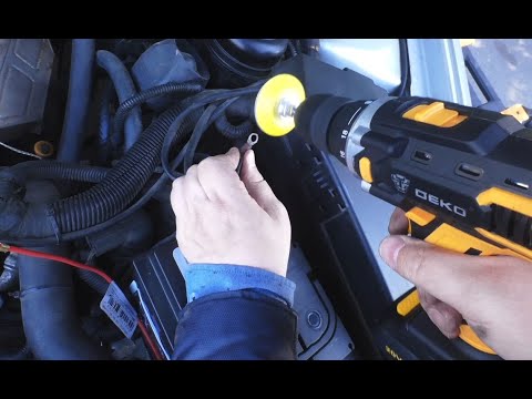 Видео: Боремся за НАПРЯЖЕНИЕ OPEL OMEGA B, x20xev, 1995 [#Вне Сюжета 13.06.2023]