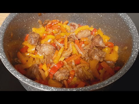 Видео: ПЕЧЕНЬ КУРИНАЯ С ОВОЩАМИ 🌶🥕🧄