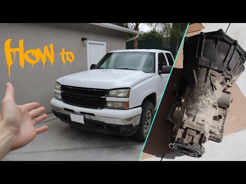 Видео: Как снять коробку передач 4L60e с Chevrolet Silverado 99-07 годов выпуска (без подъемника и элект...