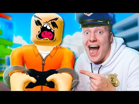 Видео: ПОЙМАЛ САМОГО ОПАСНОГО ИГРОКА В ROBLOX