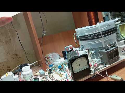 Видео: А это уже тесла... Диодное "И" в драйвере. Влияние приближения на ток. F=800 кГц. АМ 3.6 кГц. Схема