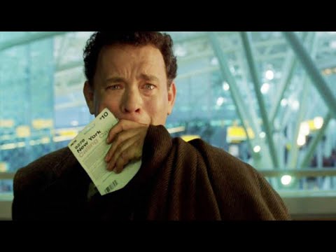 Видео: Паспорты жарамсыз болып, турист жарты жыл аэропортта қамалып қалды