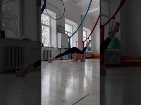 Видео: Разбор партерной связки со всеми нюансами