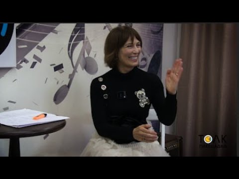 Видео: Открытое интервью на Толк площадке   Эмили Янцен _ врач-гомеопат и апитерапевт