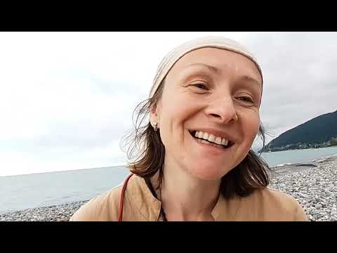 Видео: Несколько дней из жизни трудника с детьми. Драндский монастырь, Абхазия, июнь 2022.