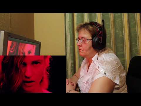 Видео: РЕАКЦИЯ МАМЫ НА [ЛУНА - Бутылочка]