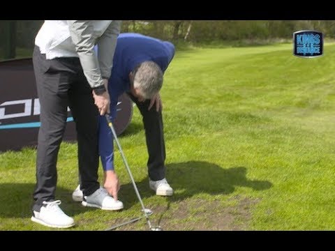 Видео: Откройте левую ногу, чтобы пропустить мяч.