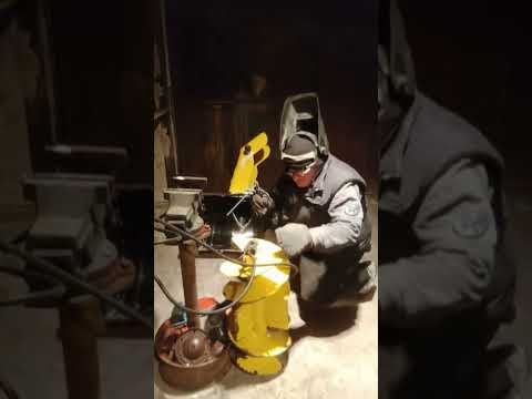 Видео: Снегоуборочная приставка "Целина СП-60. Оборвало шнек...!!! Ремонт...!!