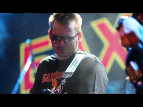 Видео: Бахыт-Компот | Обнули меня (Live 31 января)