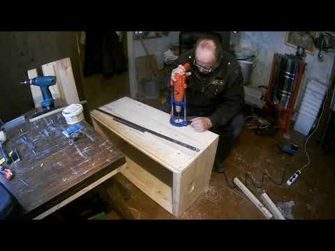 Видео: Изготовление улья лежак на 24 рамки