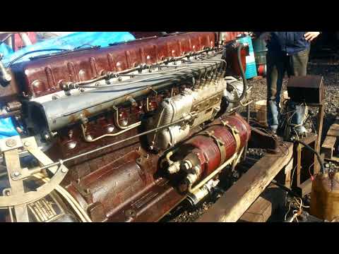 Видео: судовой дизель 7Д6 запуск