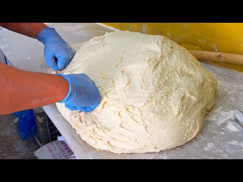 Видео: Удивительный ! Изготовление гигантских лепешек с зеленым луком - тайваньская уличная еда