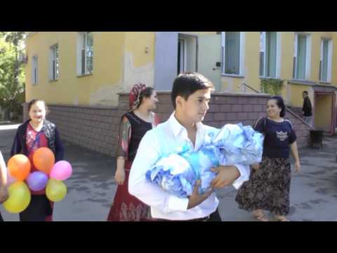 Видео: Выписка из роддома Цыгане 1 часть 2 серия