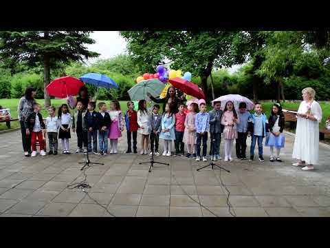 Видео: "Песничка за доброто"