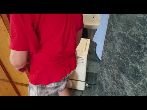 Видео: Стирка с помощью стиральной машины "Сибирь-6ЭТ" 1989 года выпуска. Часть 1.