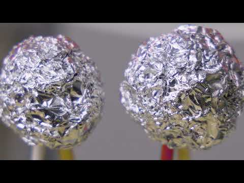 Видео: Капельница Кельвина или Электростатический генератор