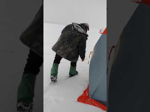 Видео: Установка зимней палатки Митек "Нельма КУБ-2 ЛЮКС" с теплым полом