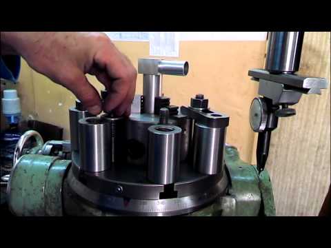 Видео: Поиск способа крепления патрона на поворотный стол