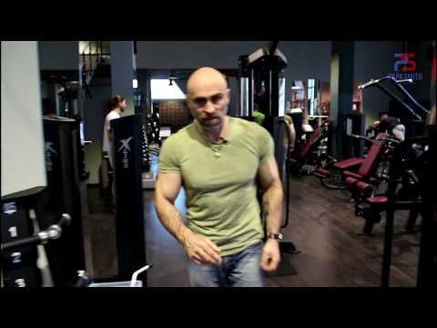 Видео: СУПЕР СЕТ НА БИЦЕПС - № 3 от Папы Смита.