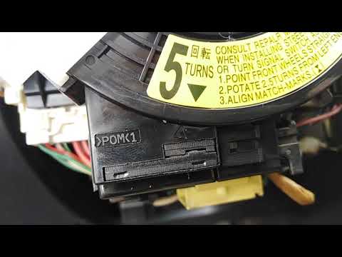 Видео: Замена под рулевого шлейфа Toyota Corolla 2004г.