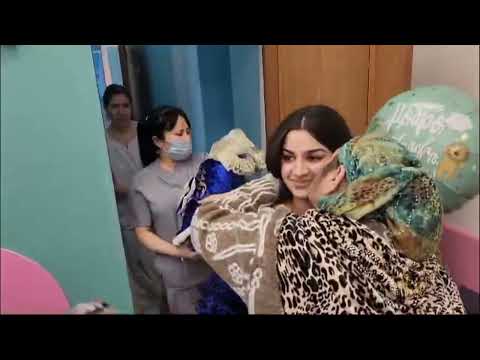 Видео: Выписка из роддома Соломона сына Мануила и Светланы